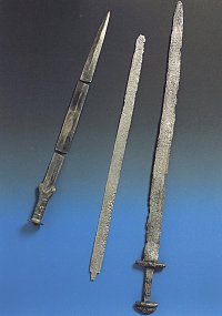 Schwerter, BZ und MA. Foto: LfD
