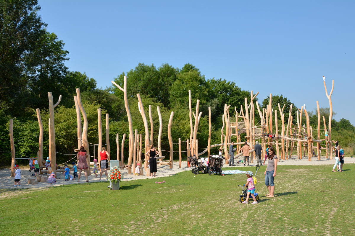 Spielplatz  Kletterwald Donaustrand