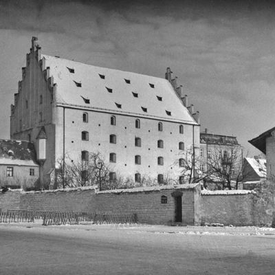 Bild vergr&ouml;&szlig;ern: Herzogskasten im Jahr 1945