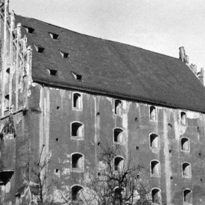Bild vergr&ouml;&szlig;ern: Herzogskasten im Jahr 1945