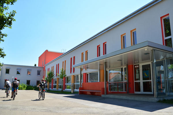 Bild vergrern: Grund- und Mittelschule Oberhaunstadt / Hort Tintenklecks