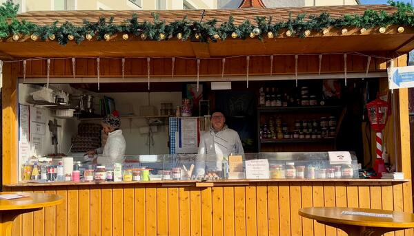Bild vergr&ouml;&szlig;ern: Grasse Weihnachtsh&uuml;tte 2024