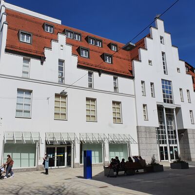 Bild vergr&ouml;&szlig;ern: Kaufhof Geb&auml;ude