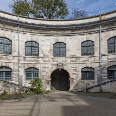 Bild vergr&ouml;&szlig;ern: Turm Baur 1