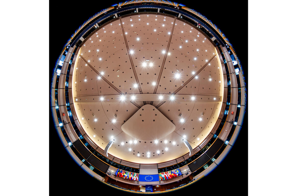 Himmel der Demokratie EU Parlament Brüssel