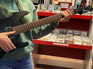 Bild vergr&ouml;&szlig;ern: E-Gitarre