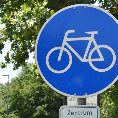 Bild vergr&ouml;&szlig;ern: Radweg