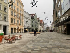 Bild vergrößern: Abschluss der Pflasterarbeiten in der Fußgängerzone