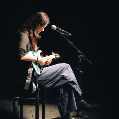 Bild vergr&ouml;&szlig;ern: Poetische Solo-Performance mit Yoldas