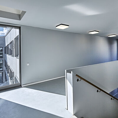 Bild vergr&ouml;&szlig;ern: Treppenhaus