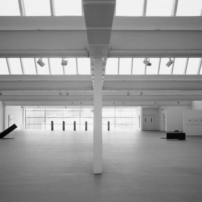 Bild vergr&ouml;&szlig;ern: Ausstellungsraum Erdgeschoss