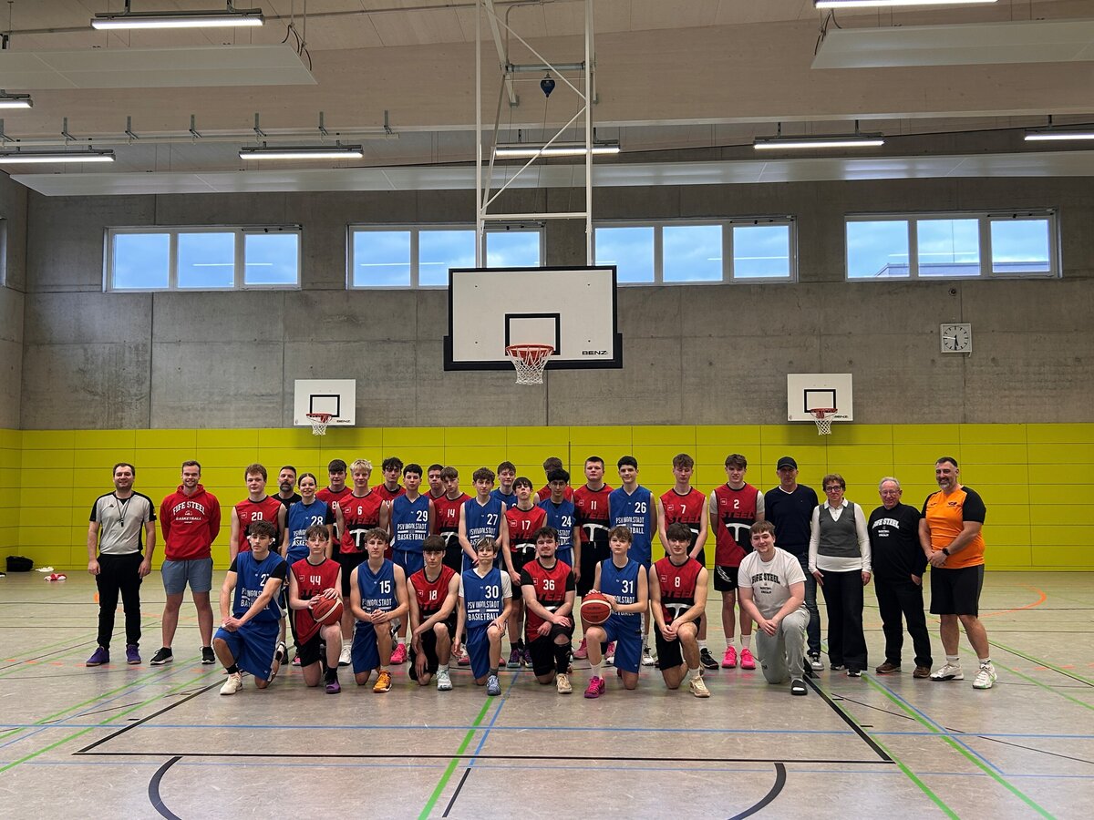 Sportliche Begegnung mit Kirkcaldy