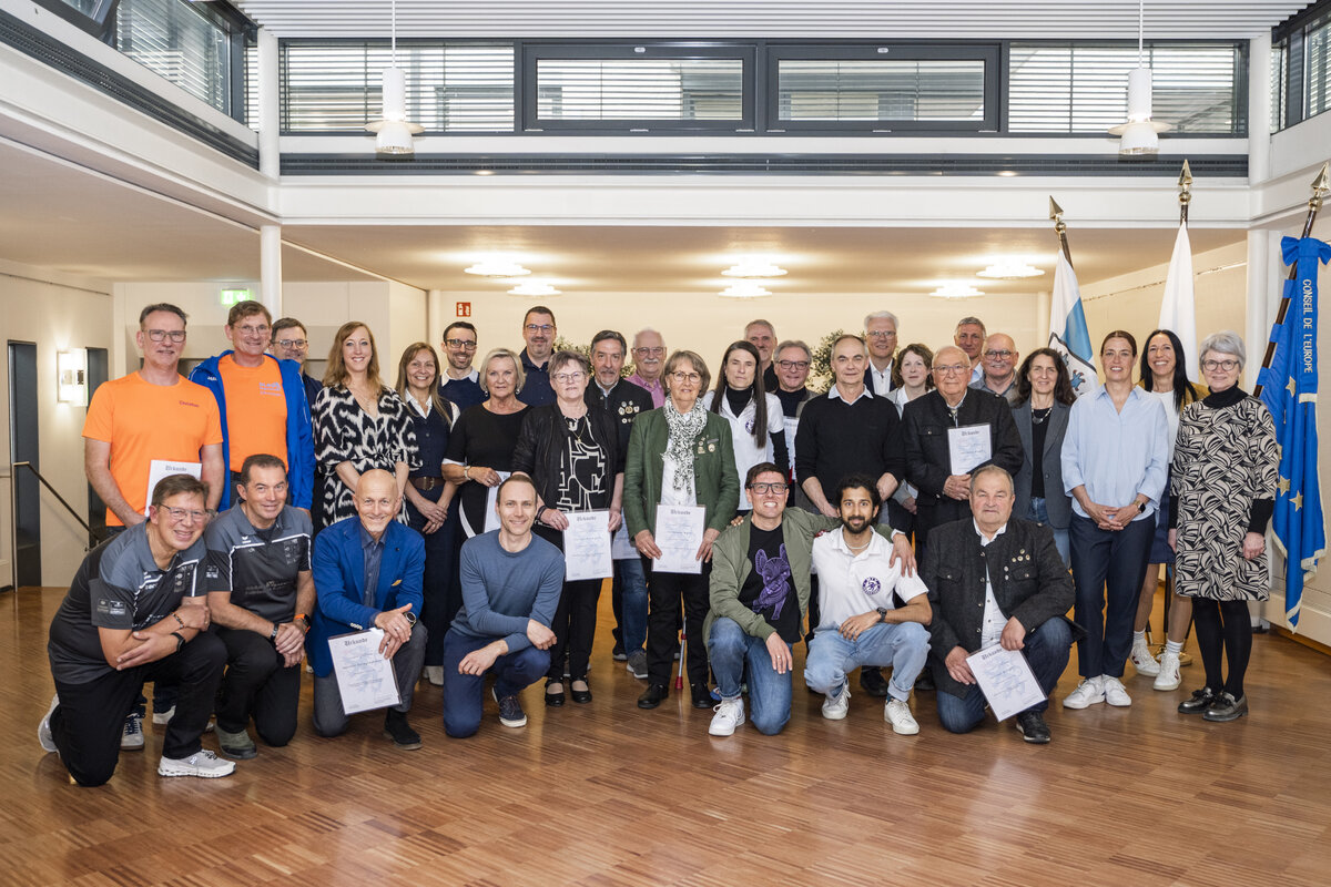 B�rgermeisterin Dr. Dorothea Deneke-Stoll (r.) w�rdigte die Leistungen der Sportlerinnen und Sportler.   