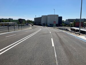 Bild vergr&ouml;&szlig;ern: Stra&szlig;enf&uuml;hrung