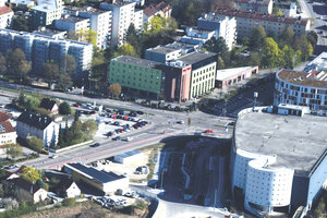 Bild vergr&ouml;&szlig;ern: Mit dem Umbau der Kreuzung wird der Schneller Weg an die Theodor-Heuss-Stra&szlig;e angebunden.