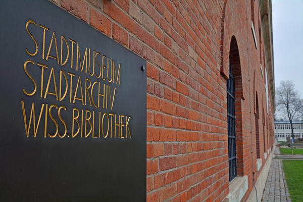 Bild vergr&ouml;&szlig;ern: Wissenschaftliche Bibliothek im Stadtmuseum