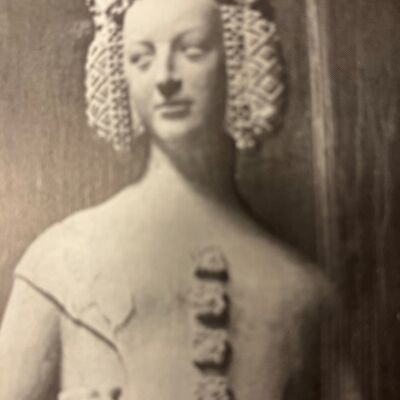 Bild vergr&ouml;&szlig;ern:  Idealtypische Darstellung Isabeaus in der K&ouml;niginnenstatue von Poitiers um 1390