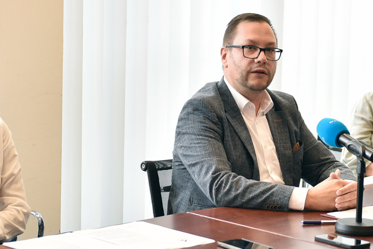 Dritter B�rgermeister Christian De Lapuente 