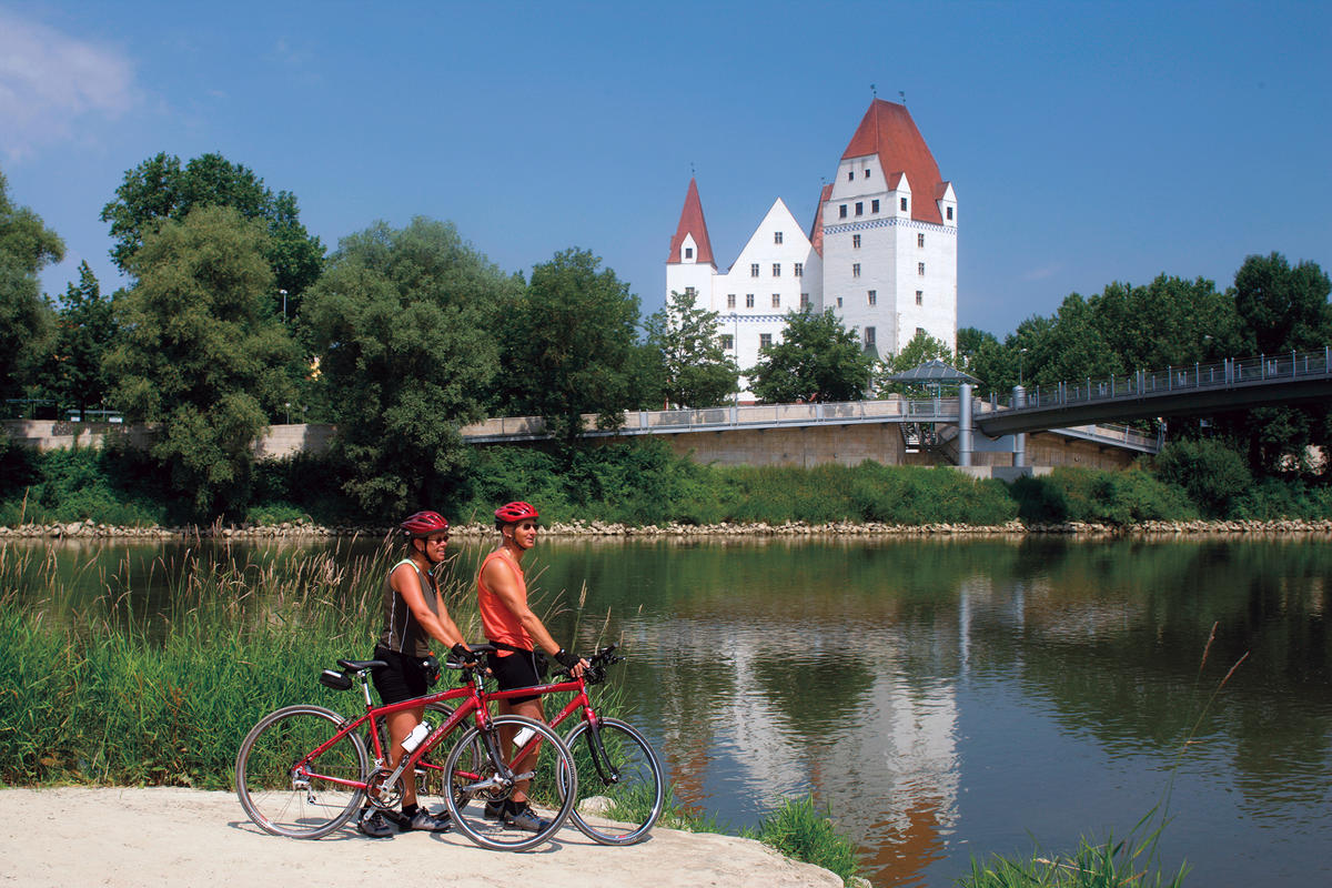 Herzstücktour ITK _ Radwandern _ Neues Schloss