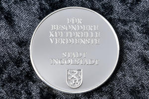 Bild vergrößern: Johann-Simon-Mayr-Medaille - Rückseite