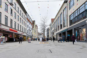 Bild vergrößern: Die Fußgängerzone zwischen Paradeplatz und Mauthstraße