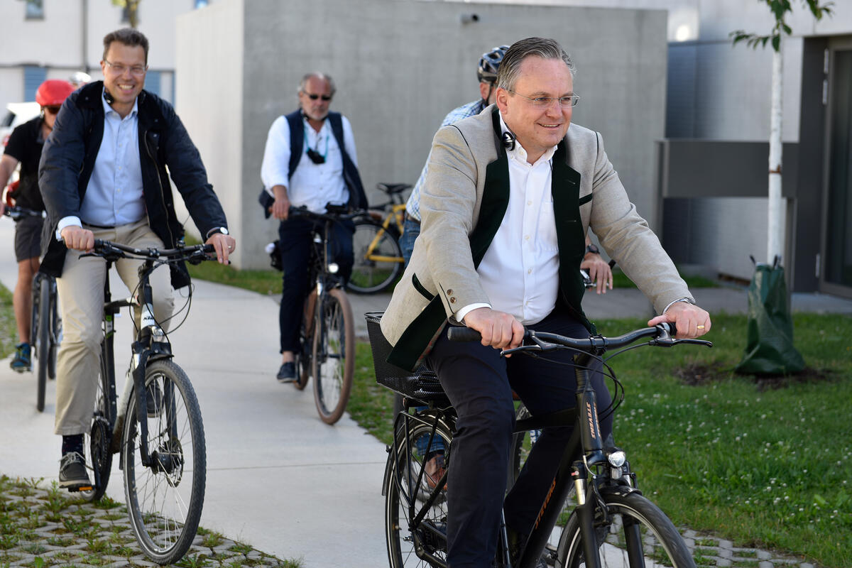 OB Scharpf_ Stadtrat_Fahrradtour