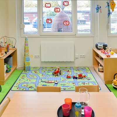 Bild vergr&ouml;&szlig;ern: Kinderkrippe Schatztruhe