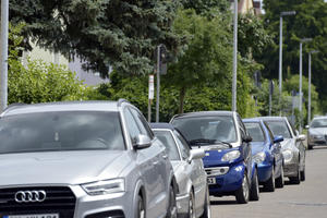 Bild vergrößern: Parksituation in Wohngebieten