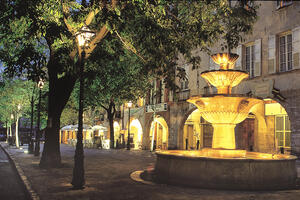Bild vergr&ouml;&szlig;ern: Place aux Aires in Grasse