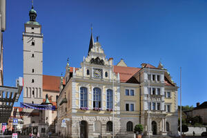 Bild vergr&ouml;&szlig;ern: Altes Rathaus mit Pfeifturm in Ingolstadt