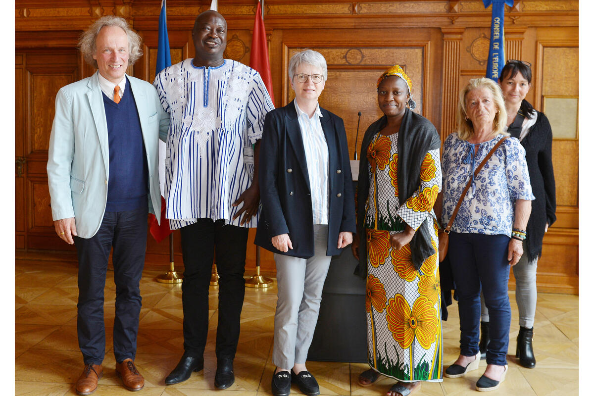 Hilfsprojekt f&uuml;r Legmoin