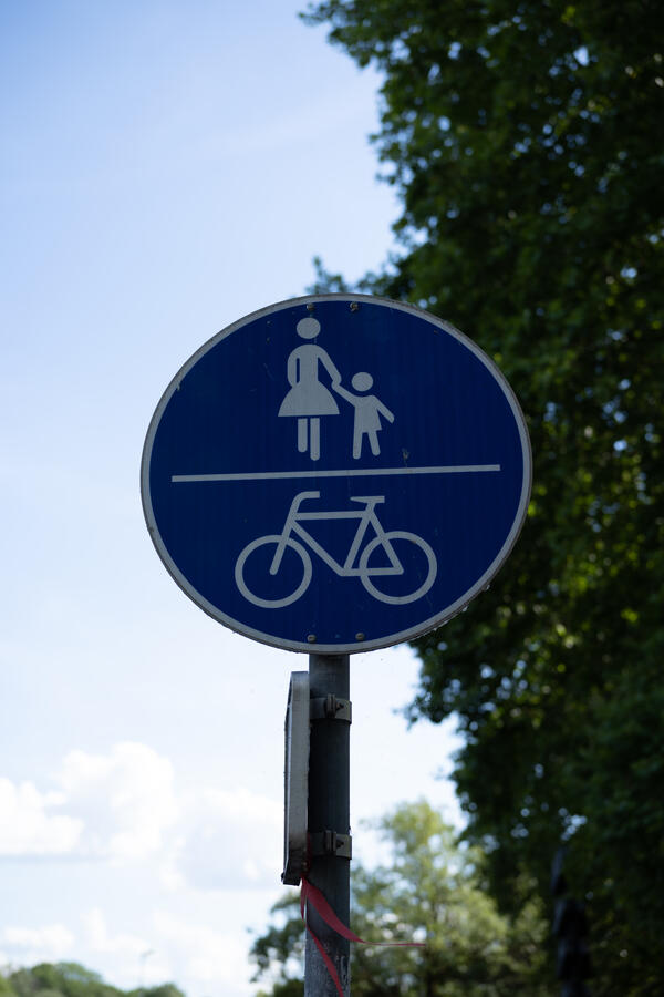 Gemeinsamer Geh- und Radweg