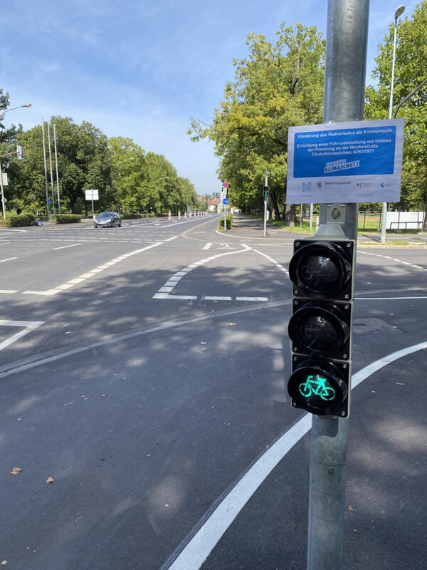 Errichtung einer Fahrradableitung an der Harderstraße