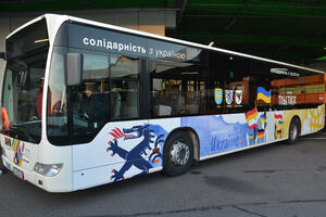 Bild vergrößern: Ein INVG-Linienbus ist jetzt in der ukrainischen Stadt Ivano-Frankivsk im Einsatz