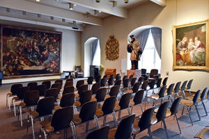 Bild vergrößern: Der Barocksaal im Stadtmuseum