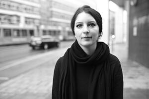 Bild vergrößern: Slata Roschal stellt bei den Literaturtagen ihren ersten Roman vor