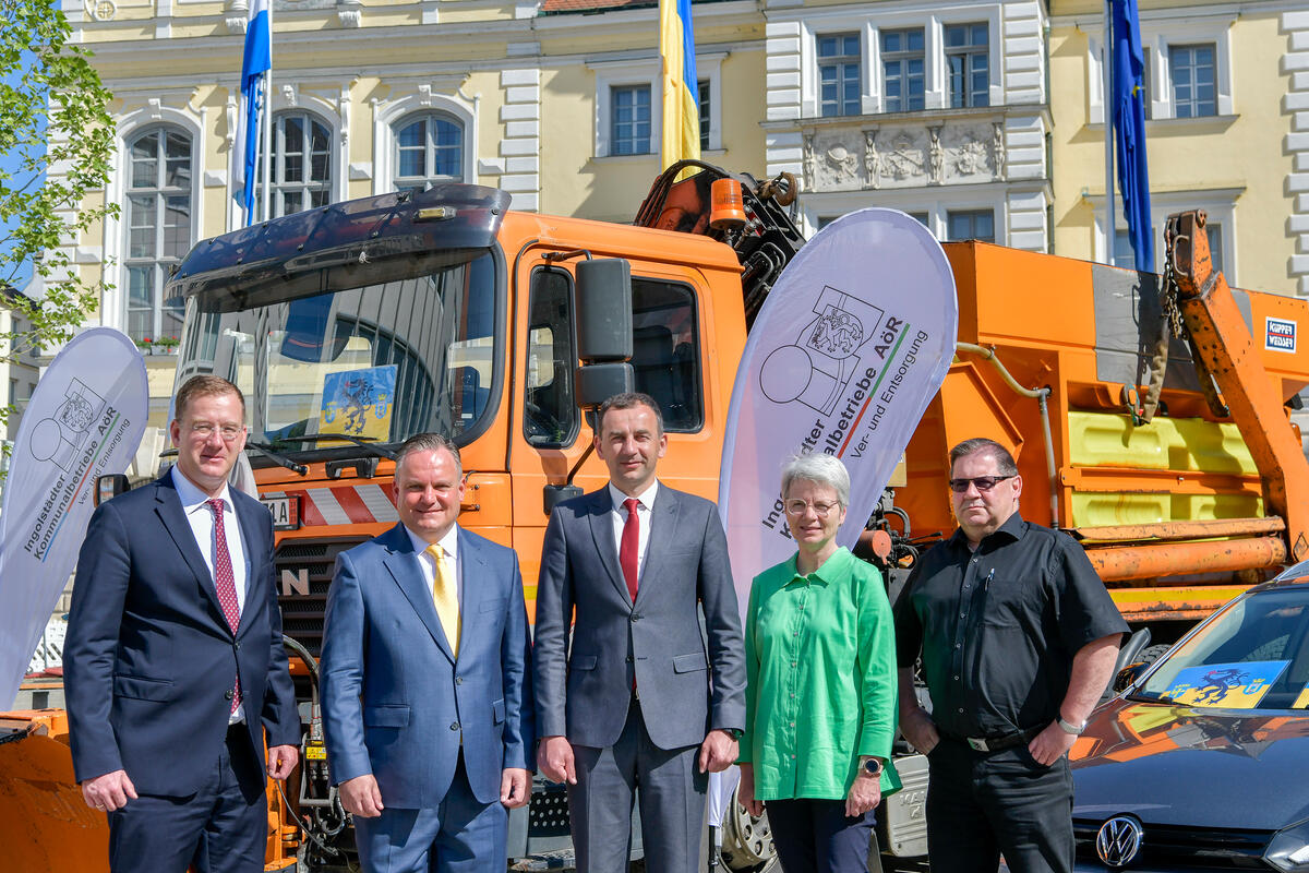 Fahrzeugübergabe Iwano-Frankiwsk