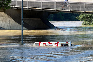 Bild vergrößern: Glacisbrücke - Hochwasser 2024