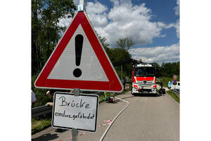 Bild vergrößern: Hochwasser Update Brücke Stauseestraße Baggersee
