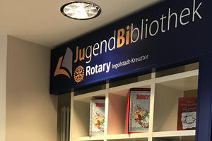 Bild vergr&ouml;&szlig;ern: Bibliothek im Peter-Steuart-Haus