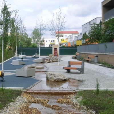 Bild vergrößern: Brunnenplatz Hollerstauden - Projekt aus dem Bürgerhaushalt