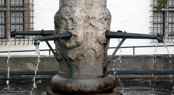 Nepomukbrunnen. Foto: Kurt Scheuerer