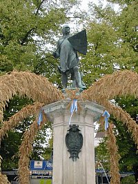 Kaiser-Ludwig-Brunnen am Paradeplatz. Foto: Kurt Scheuerer